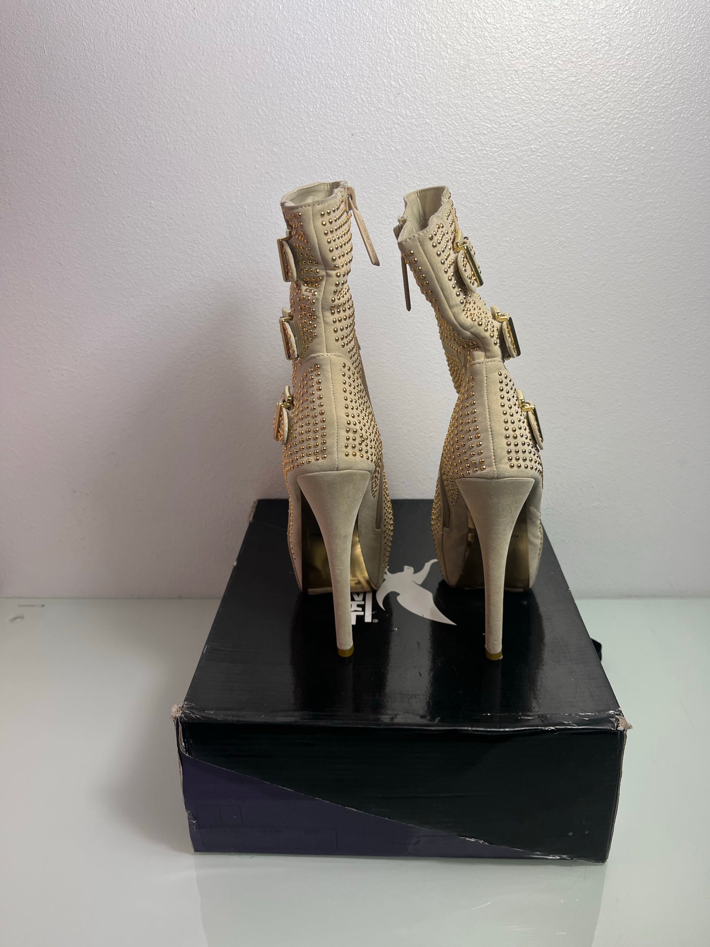 Shiekh Heels "Beige" Women's 5.5