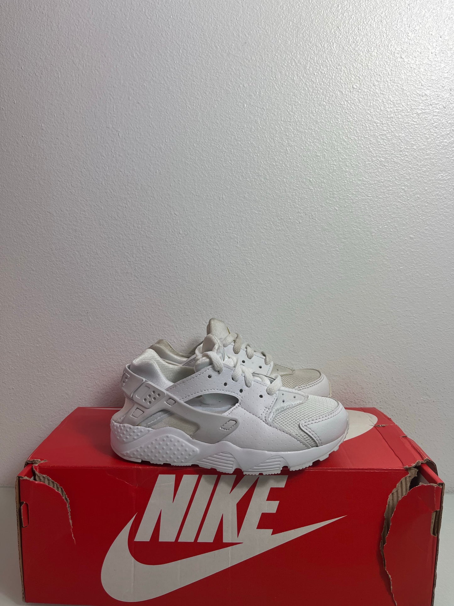 Nike Huarache Run (PS) "White" Kid's 11c- 704949 110