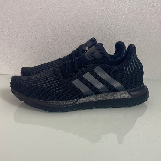 Adidas Swift Run "Black" MISMATE L:8.5 R:7.5-CG4111