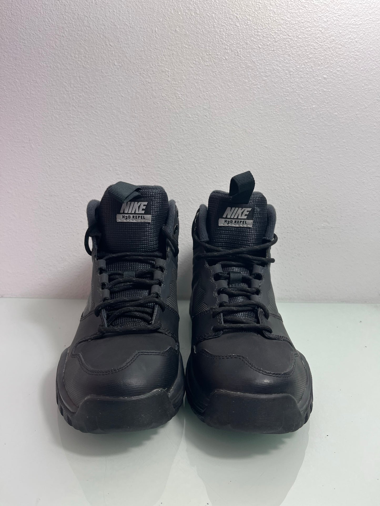 Nike Dual Fusion Hills Mid "Black" Youth's 5.5y- 685621 001