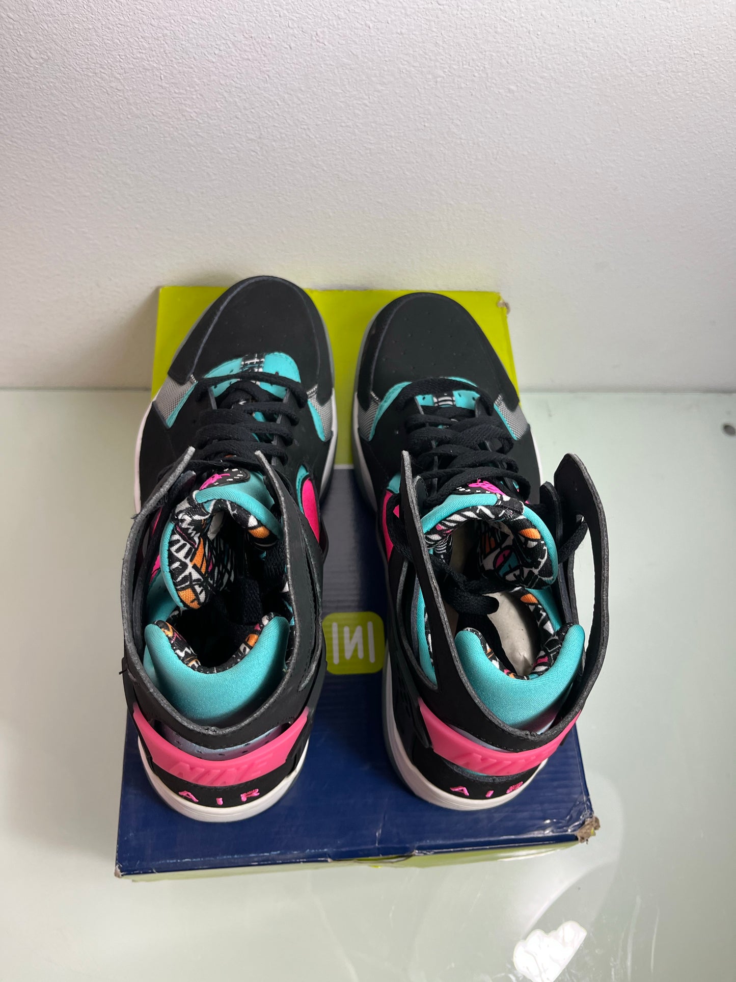 Nike Huarache South Beach "Black/Multicolor" MISMATE Men's L:11 R:10-705005 003