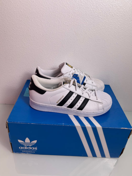 Adidas Superstar "White/Black" MISMATE Junior's L:2 R:2.5- BA8378