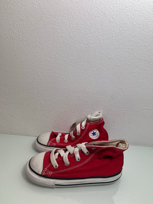 Converse Chuck Taylor All Star "Red" MISMATE Infant's L:9 R:8- 7J232