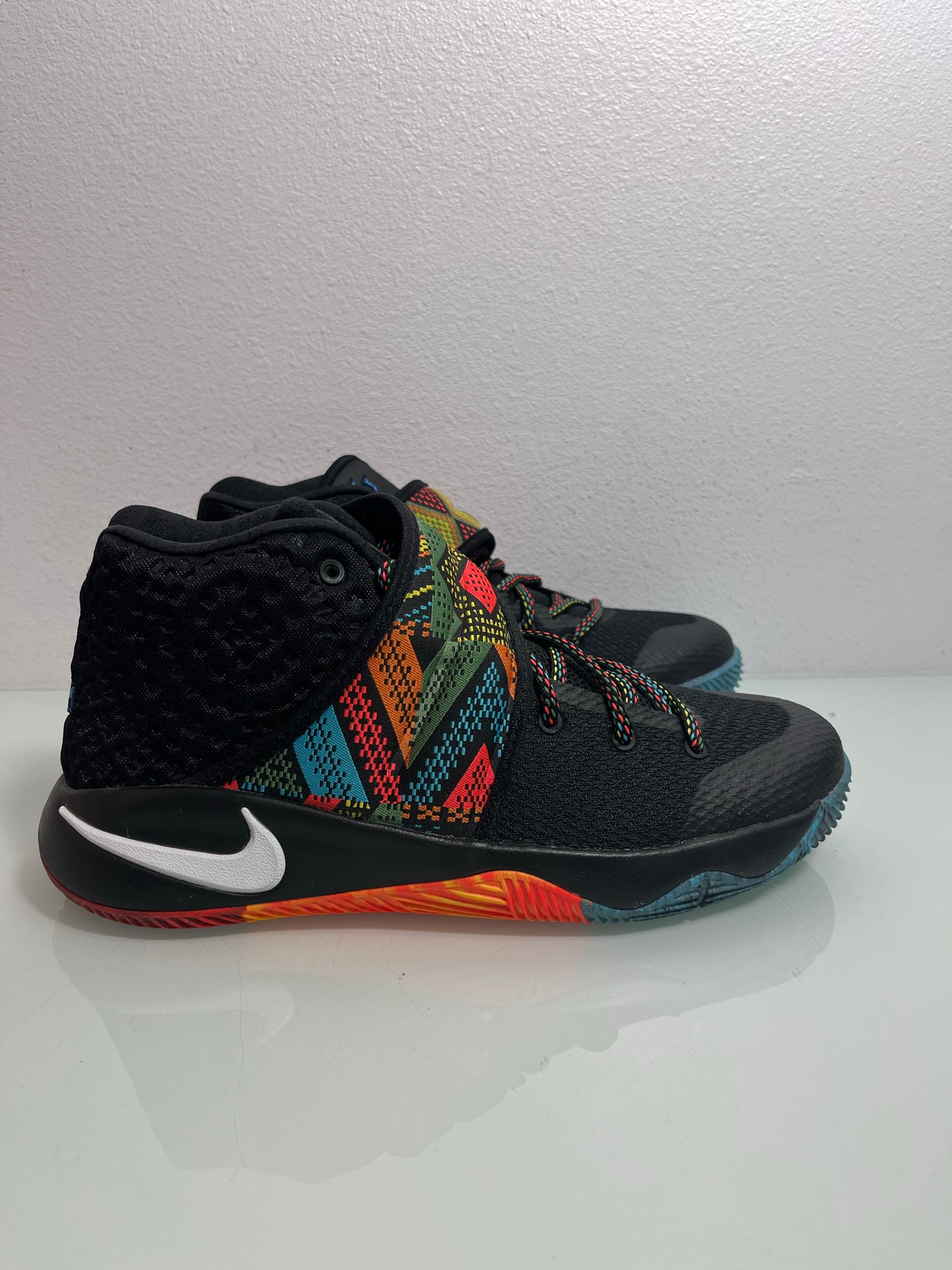 Nike Kyrie "Multicolor/Black" MISMATE Youth's L:5 R:6- 835944 091