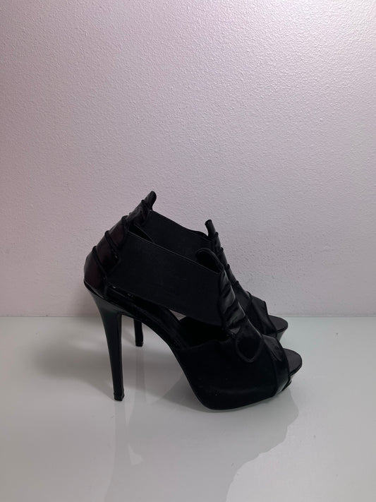 Shiekh Heels "Black" Women's 8- Shiekh