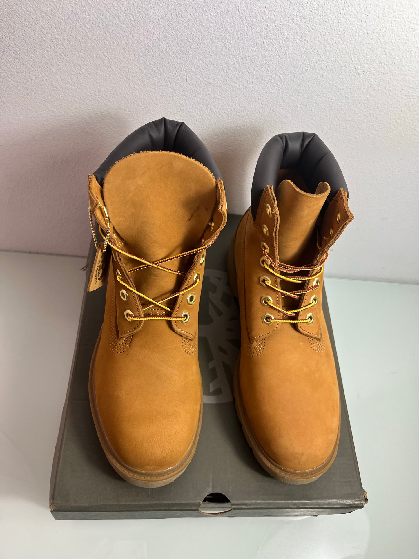 Timberland 6 Inch Basic Boot "Wheat" Men's 9- TB018094