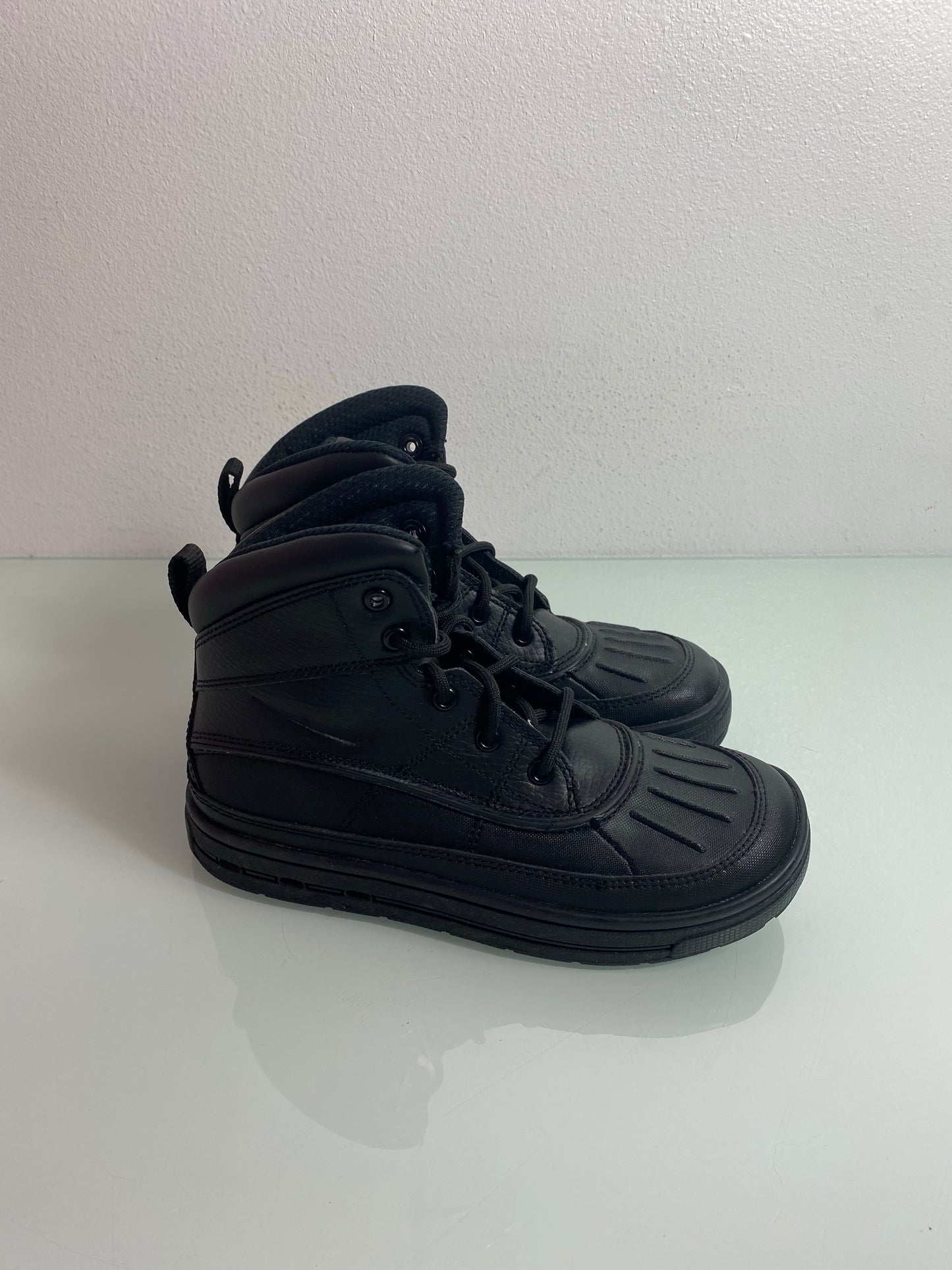 Nike Woodside 2 "Black" Mismate Youth’s L:1Y R:1.5Y - 524873 001