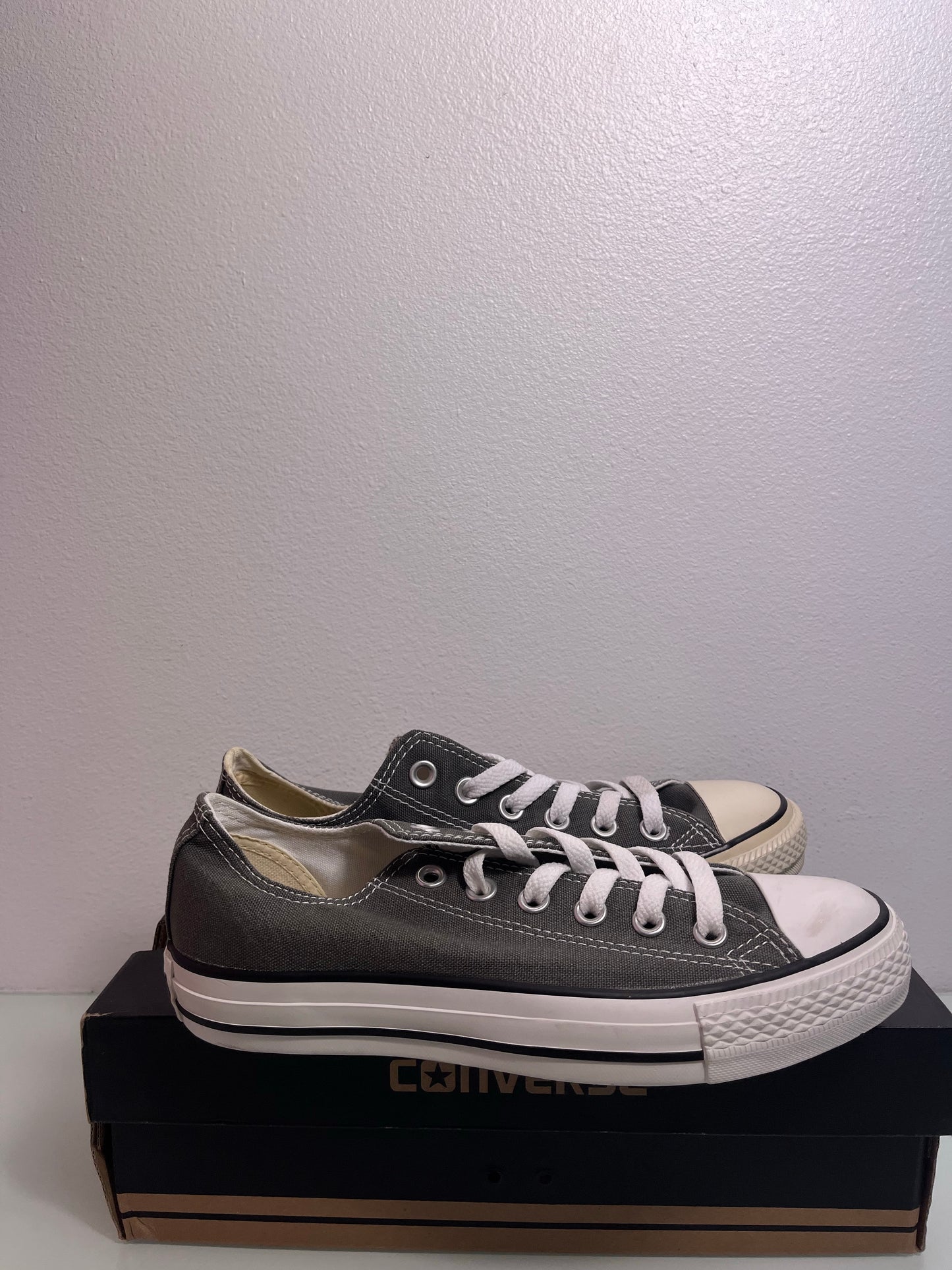 Converse Chuck Taylor All Star "Grey/White" Men's 5 Women's 7- 1J749