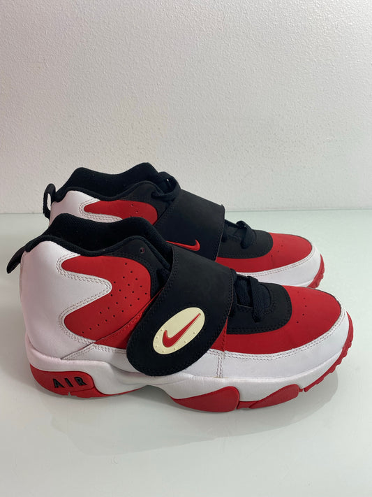 Nike Air Mission "White/Red" Mismat Youth's L:7Y R:6Y - 630911 100