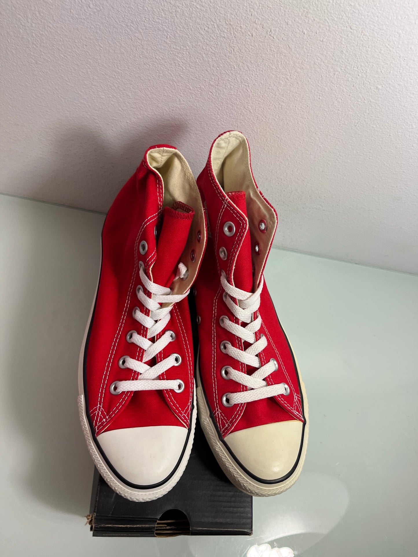 Converse Chuck Taylor All Star "Red" Men's 8- M9621
