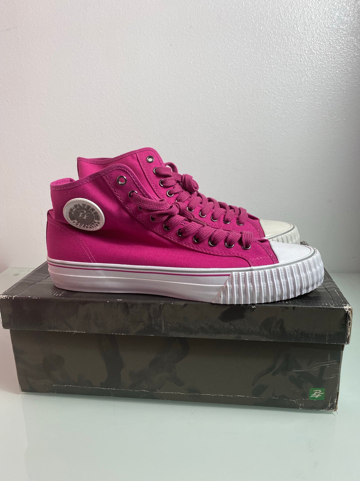 PF Flyers "Magenta" Men's 11.5 - PM10CH2G