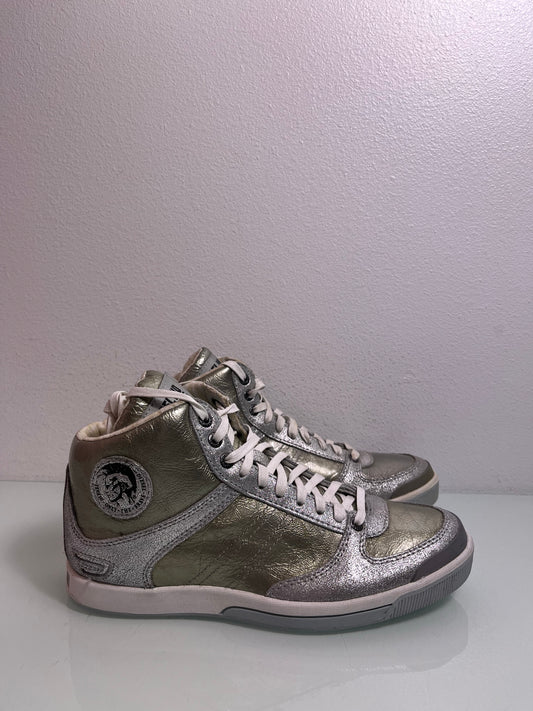 Diesel Sneakers "Silver" Women's 6- P00Y647